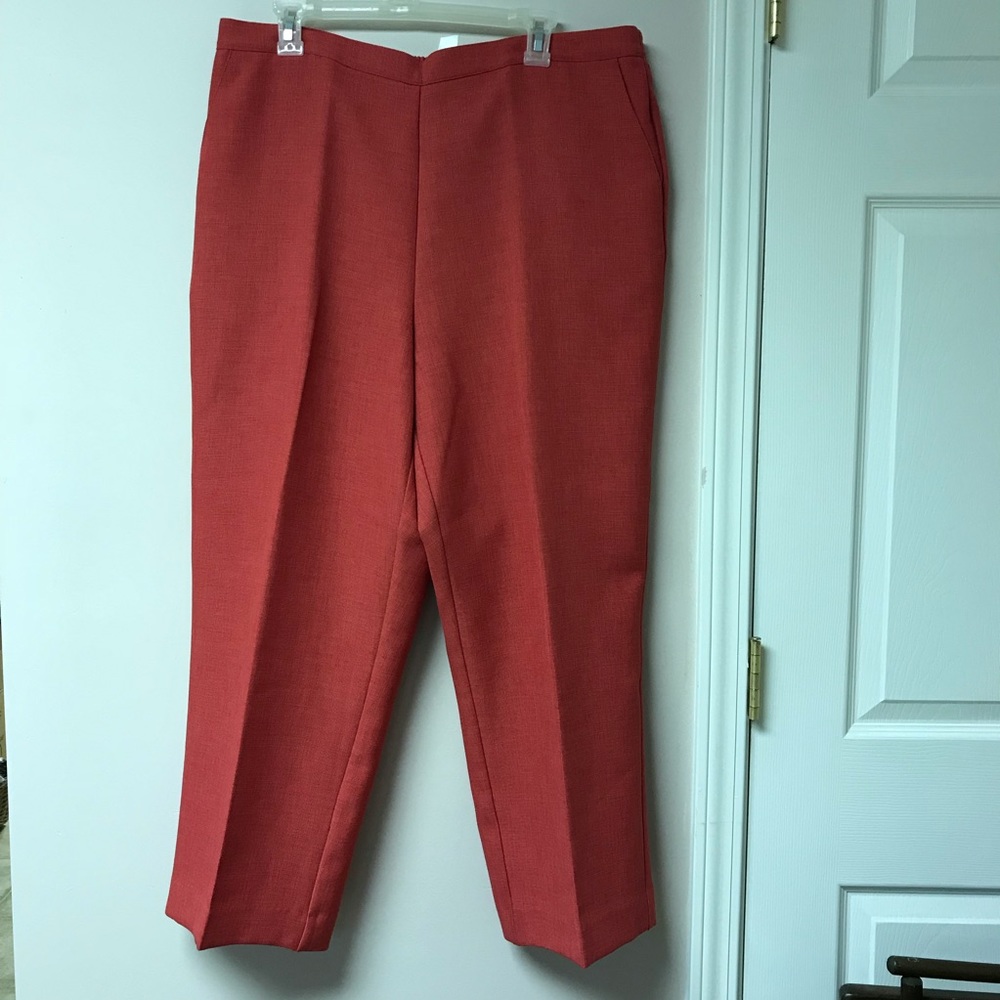 Alfred Dunner pants Brick Red